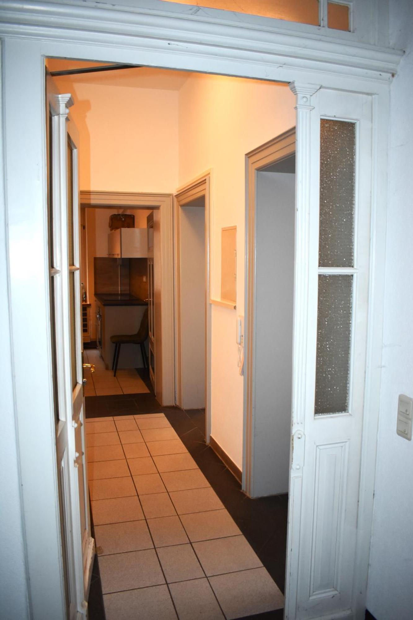 Apartment Feel At 2 *